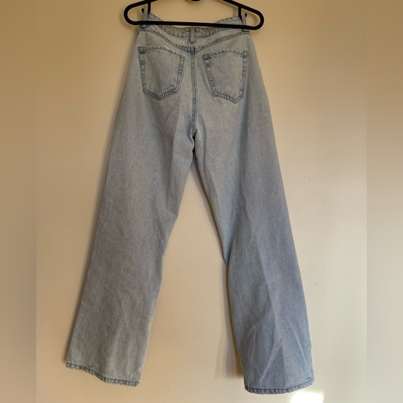 Forever 21 light blue straight leg jeans. - Picture 5 of 5
